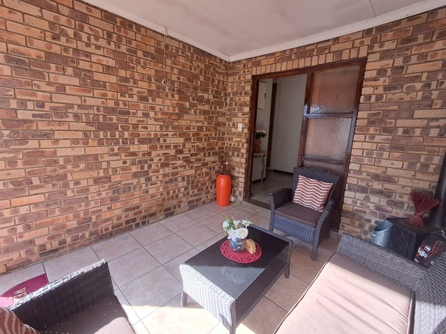 5 Bedroom Property for Sale in Vaalpark Free State